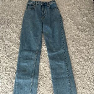 Abercrombie 90s Straight Ultra High Rise Jeans
